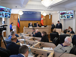 уполномоченный по правам человека в Смоленской области принял участие в заседании Смоленской областной Думы - фото - 1