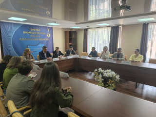 в Смоленске приступил к работе Общественный штаб по наблюдению за выборами - фото - 2