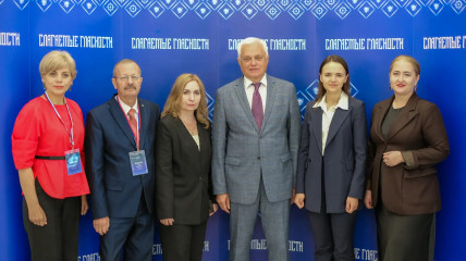 геннадий Сенченков принял участие в V Межрегиональном форуме общественного наблюдения «Слагаемые гласности. Интеллекты цифровой эпохи» - фото - 5
